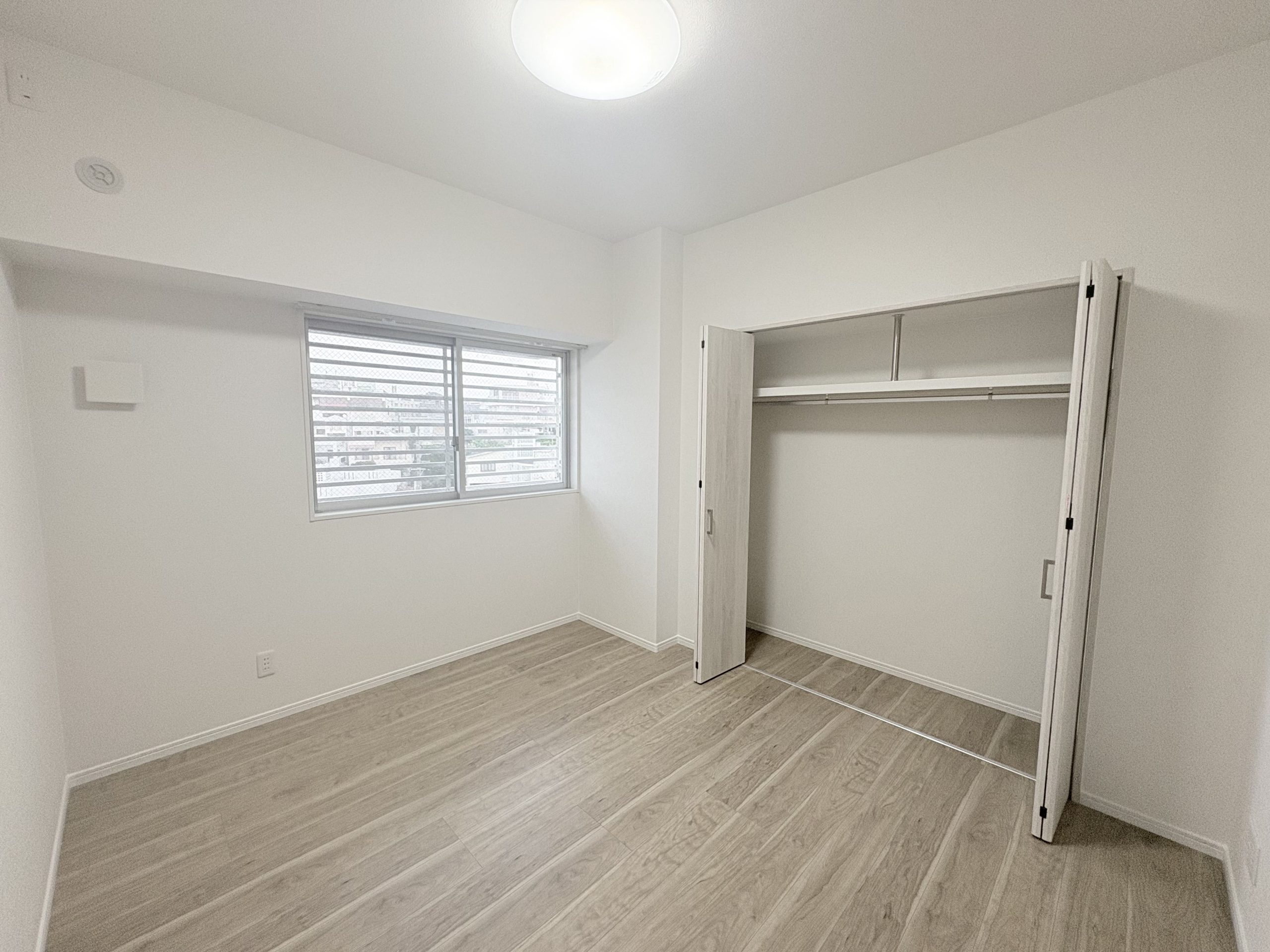 築浅3LDKで快適生活/ディアコート識名