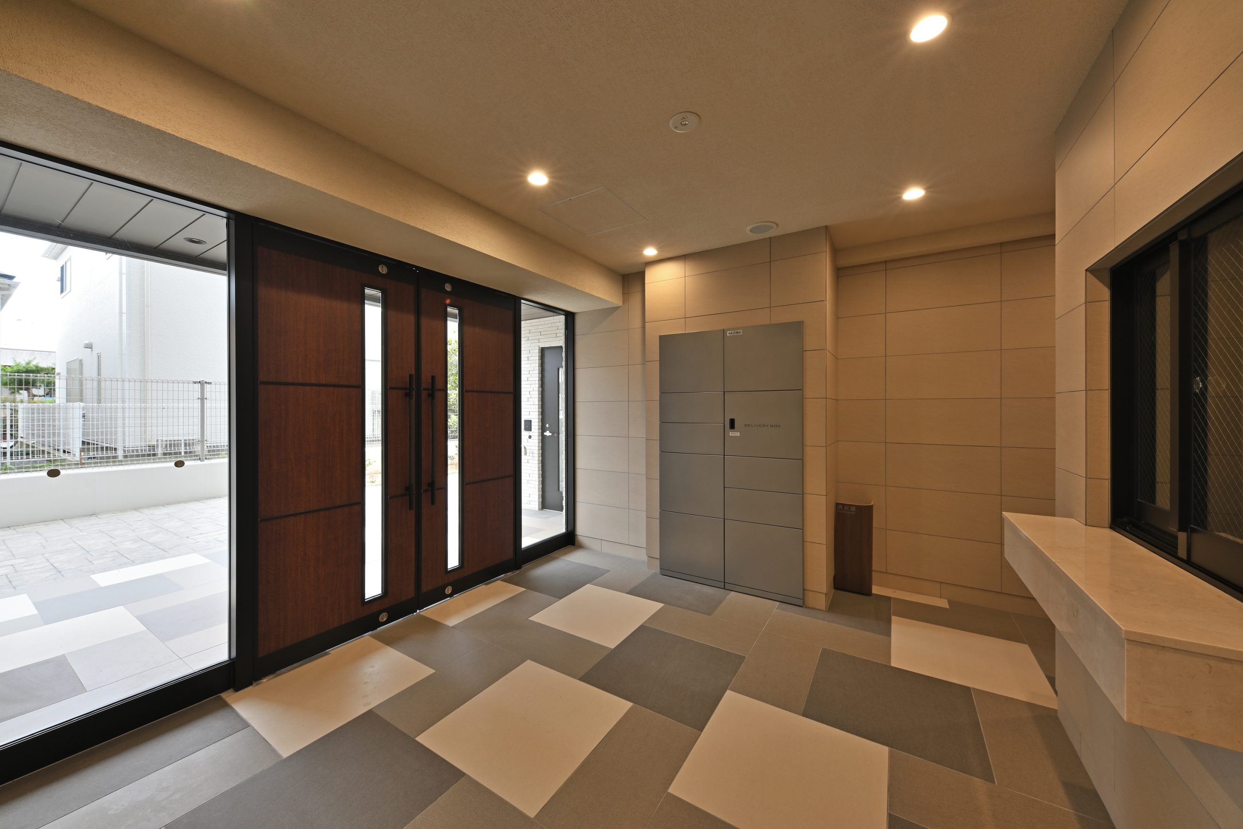 築浅・生活便利な理想空間　駐車場２台/名護為又ヴォール