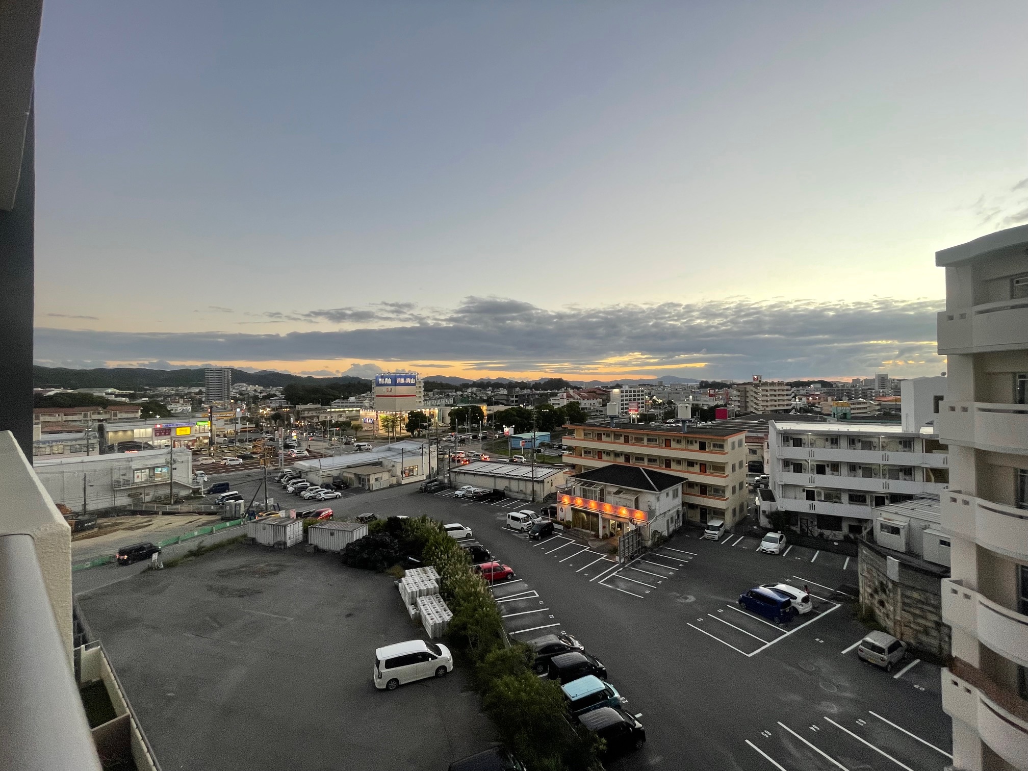 生活便利な立地に開放的なＬＤＫ/名護為又フォルサ