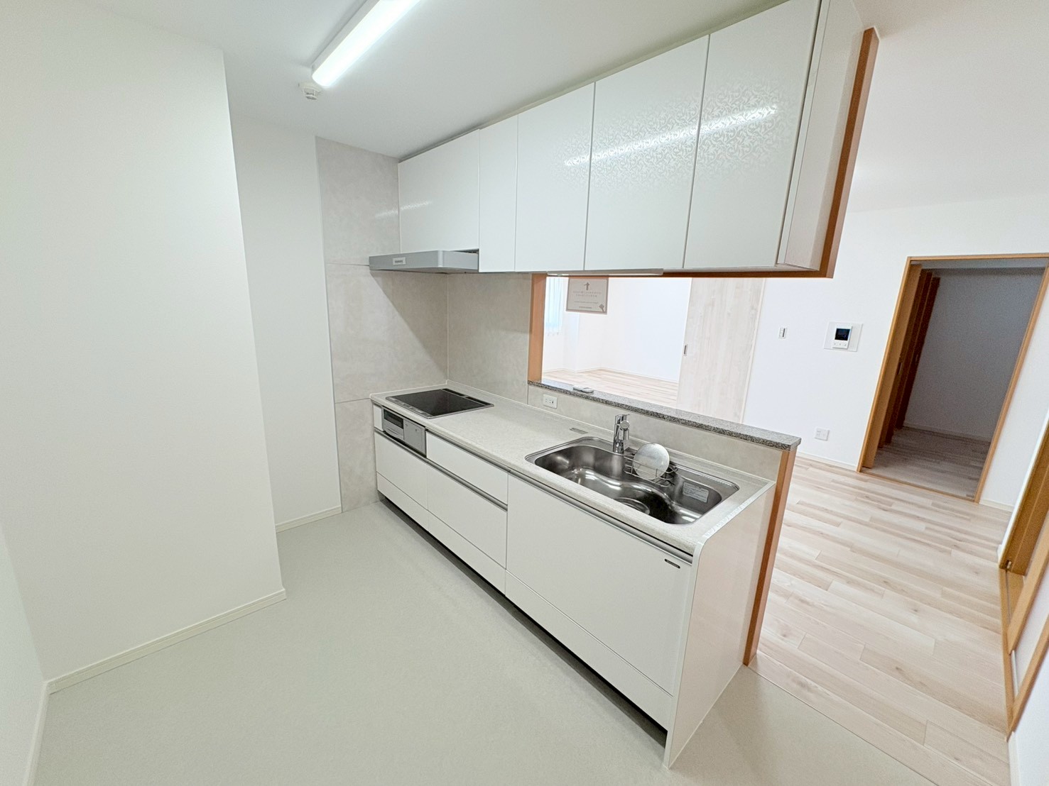 天久国道58号線沿い/ウィングシャトー那覇オーシャンビュー【6階】